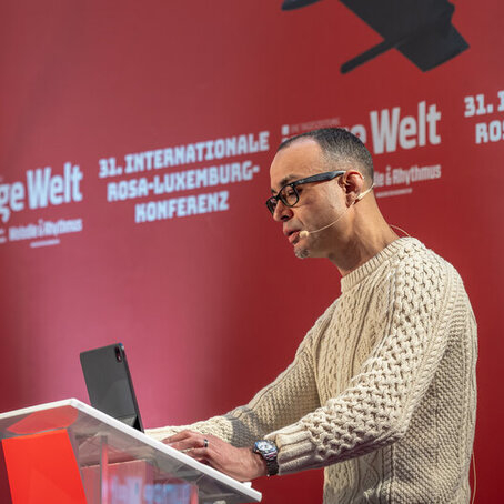 Robert Saleem Holbrook: Is the US facing a civil war?